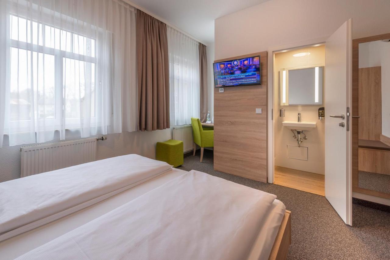Hotel Gasthof Zum Roessle Heilbronn Buitenkant foto