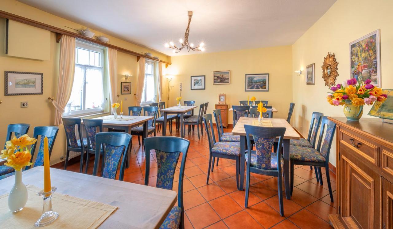 Hotel Gasthof Zum Roessle Heilbronn Buitenkant foto