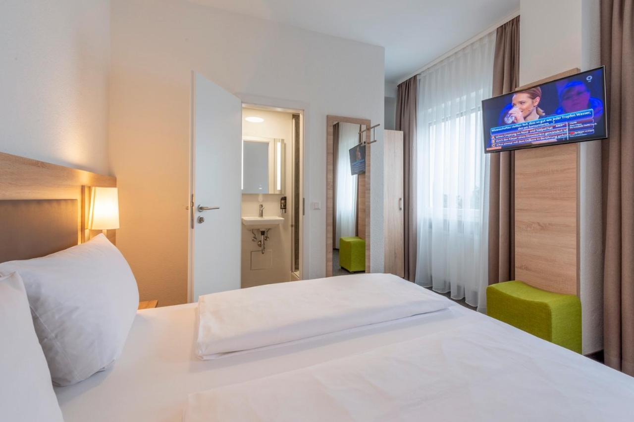 Hotel Gasthof Zum Roessle Heilbronn Buitenkant foto